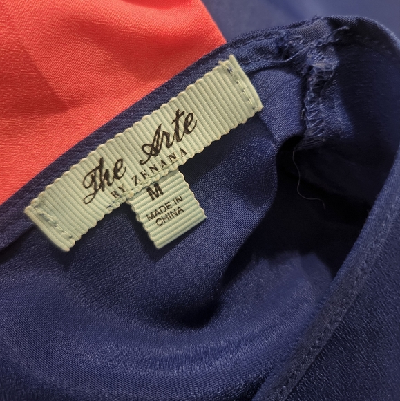 Top with crisscross back - Picture 2 of 4